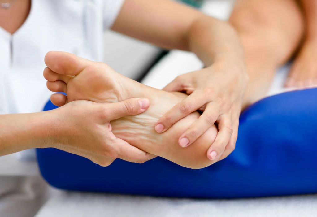 Self Massage for Foot Pain Can Help You Kiss Pain Goodbye